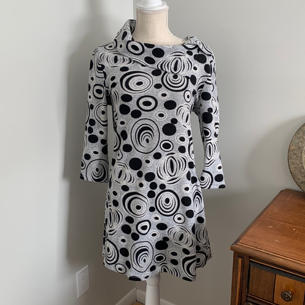 Groovy pattern 70s inspired Papillon sweater dress